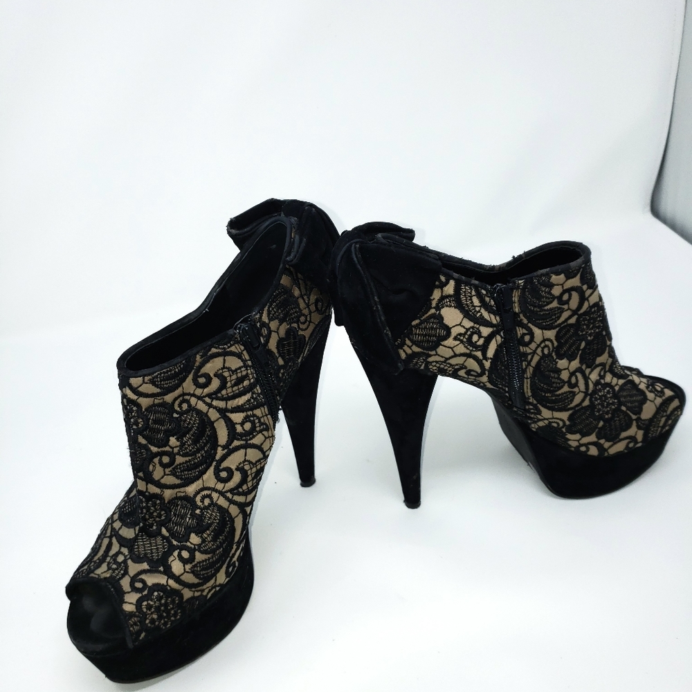 Jessica Simpson platform heels